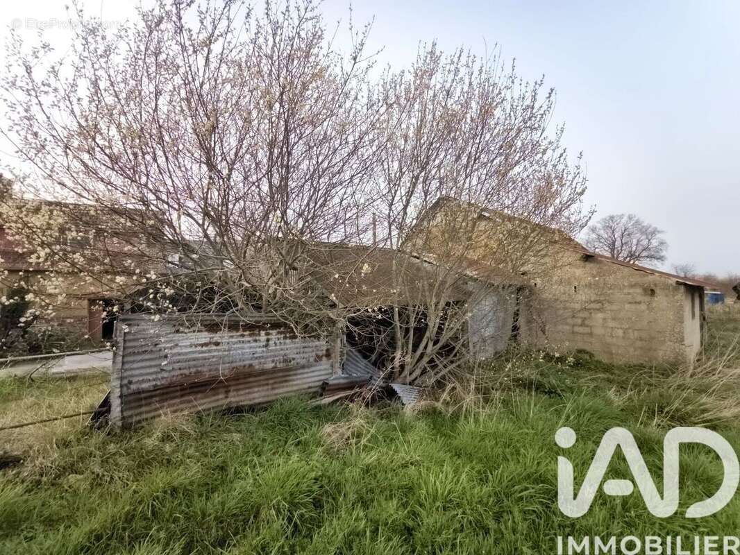 Maison 58 m² à Soulles  - photo 2