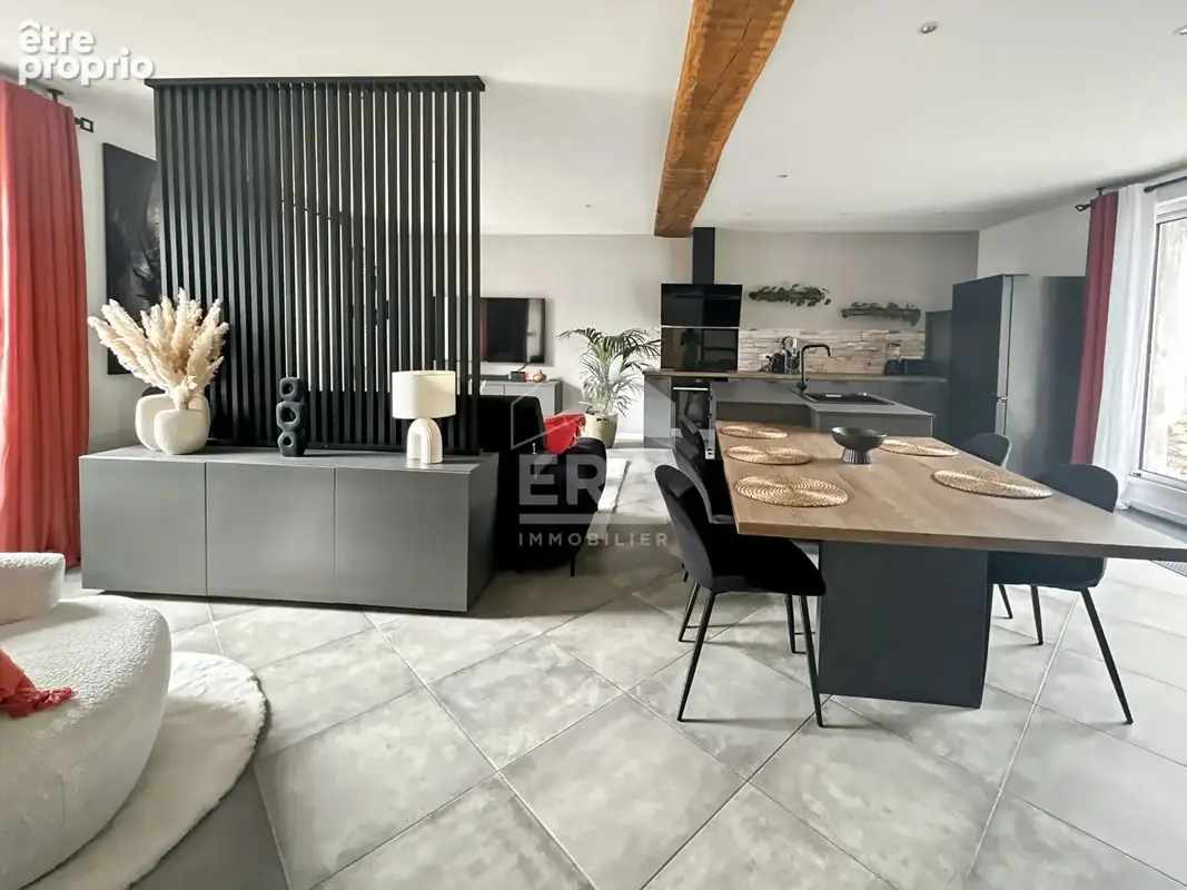 Maison à MEREVILLE