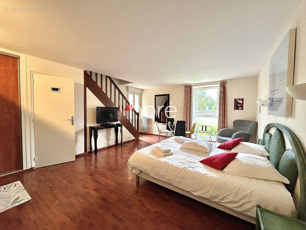 Appartement à COLLEVILLE-SUR-MER