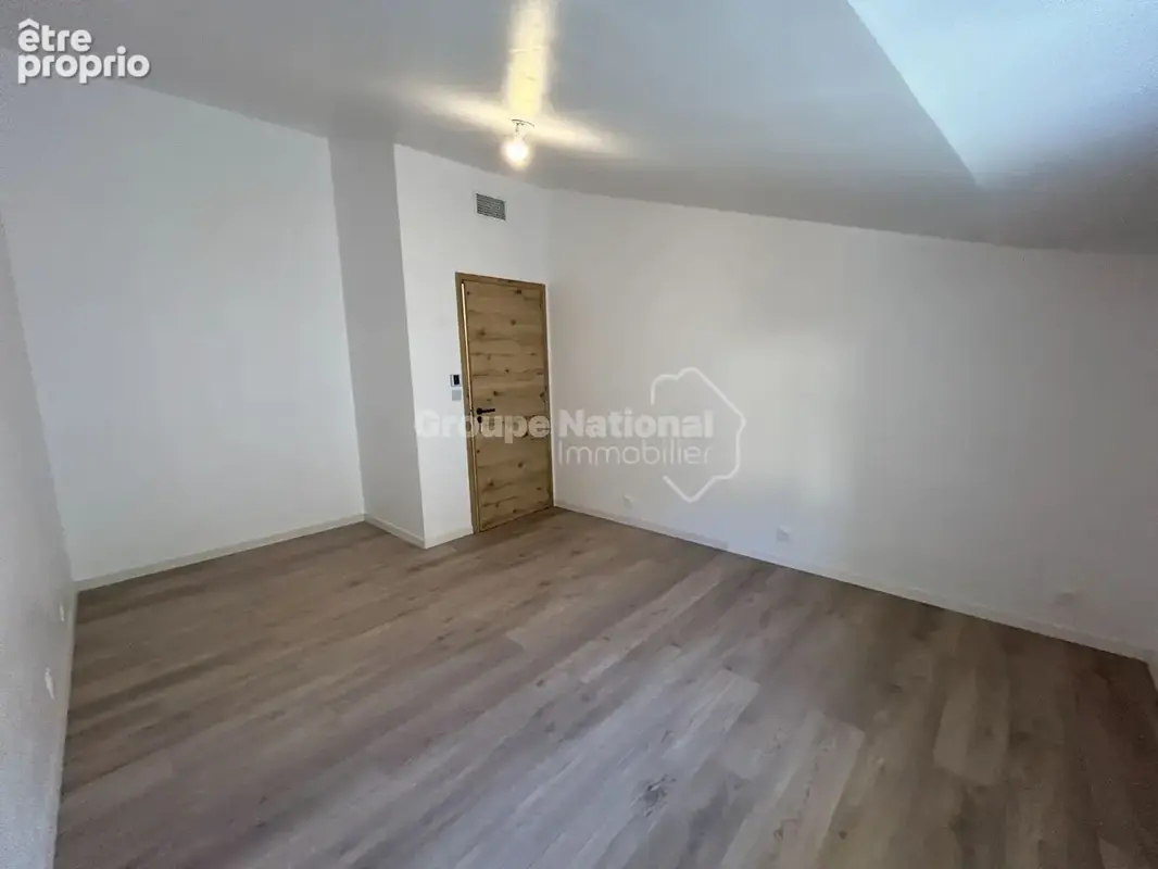 Maison de village rénovée d'environ 137 m² avec jardin, piscine et garage - châteauneuf-du-pape - photo 13