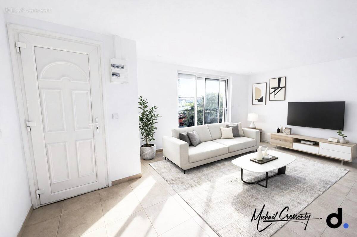 Séjour meublé avec l'IA - Appartement à FOS-SUR-MER