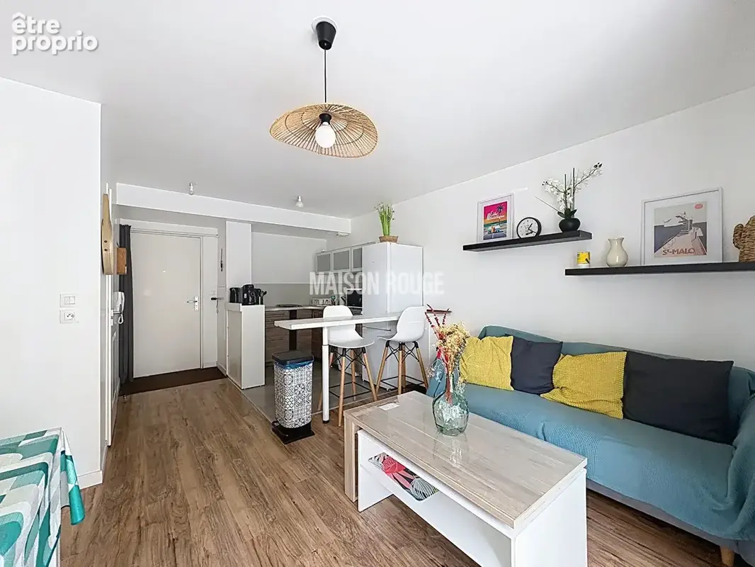 Appartement T2  avec terrasse et parking  à Dinard, proche marché et plages - photo 7