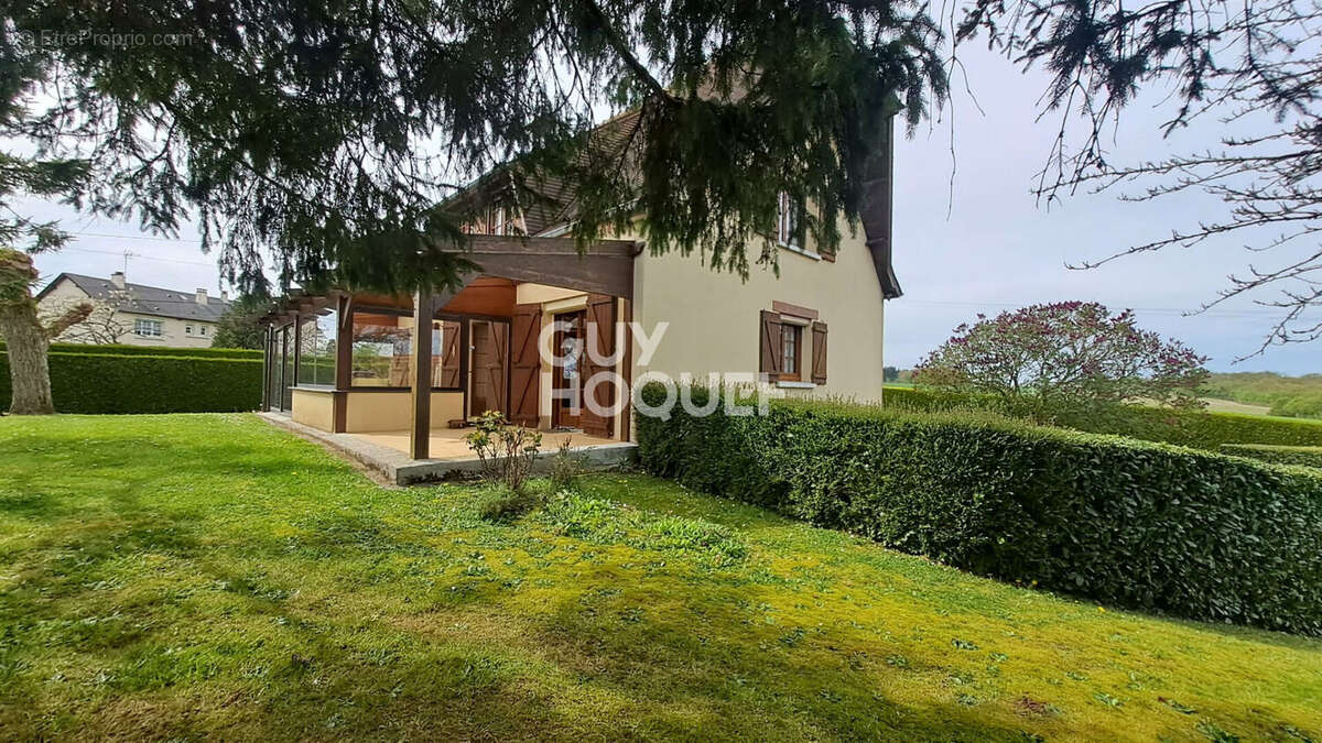 RUGLES - Maison familiale avec sous-sol complet - 4 chambres - photo 3