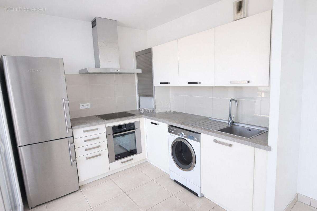 Appartement à MARSEILLE-3E