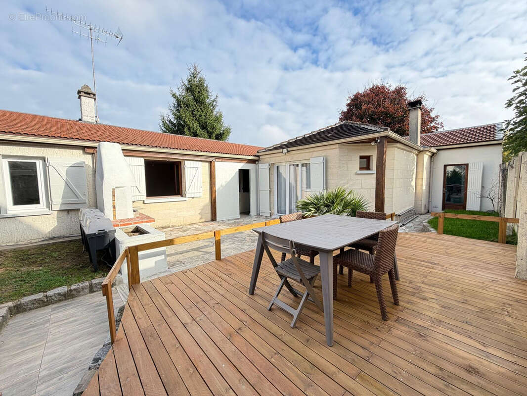 Maison à MITRY-MORY