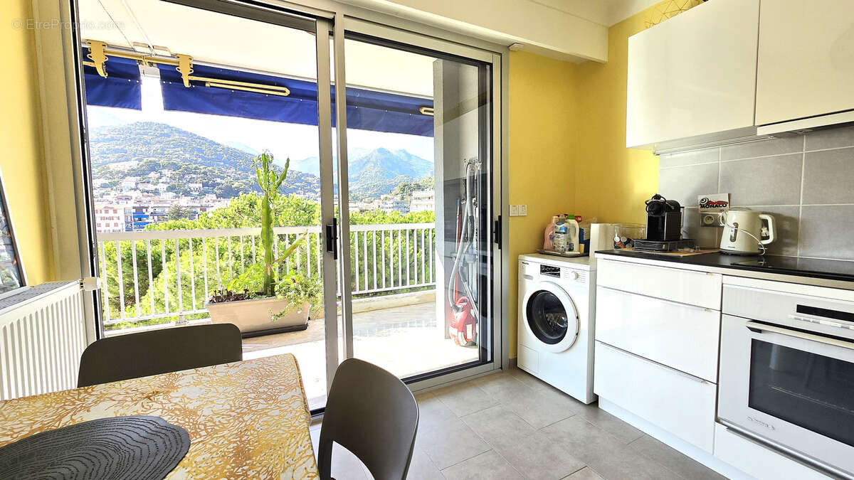 Appartement à ROQUEBRUNE-CAP-MARTIN