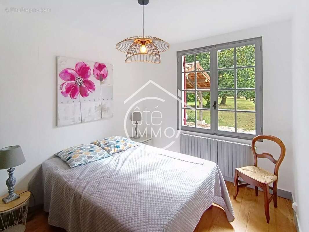 PRIGONRIEUX : Charmante propriété de 348m²  avec piscine - photo 13