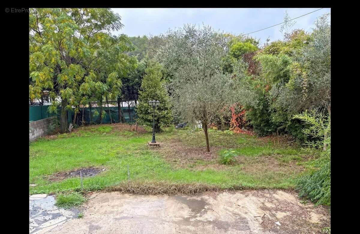 Appartement à MOUGINS