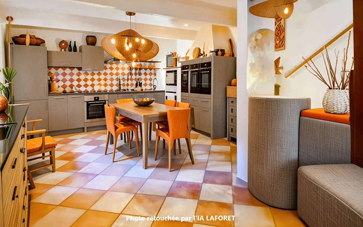 Maison à LE CASTELLET