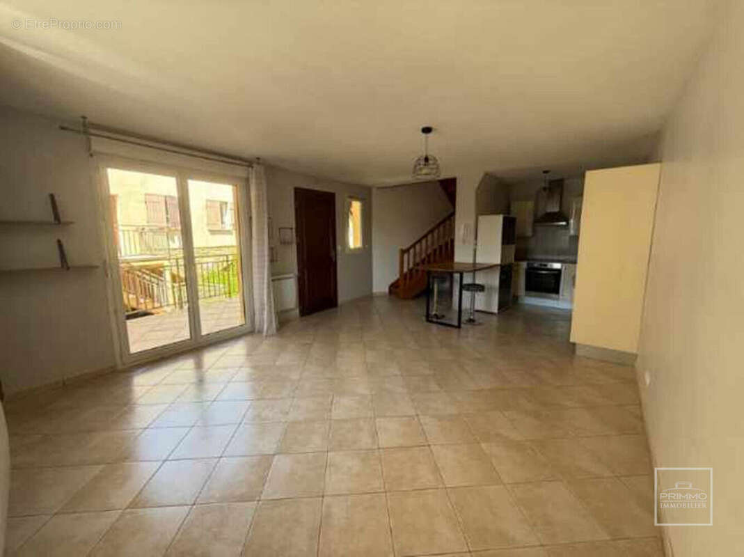 Appartement à LES CHERES