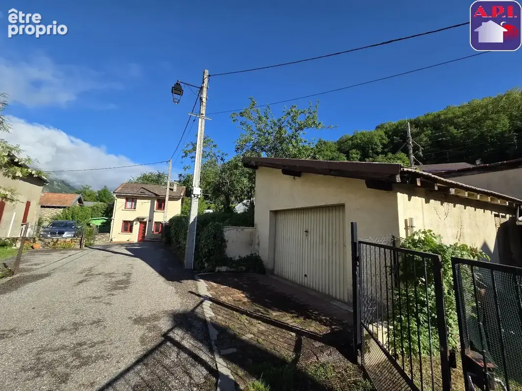 Maison 3 pièces 49 m² à vendre à Ax-Les-Thermes (09110) - photo 2