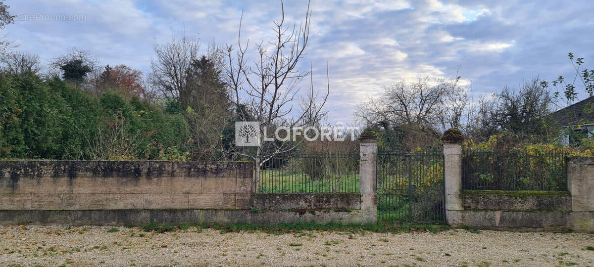 Terrain à VILLERS-LE-SEC