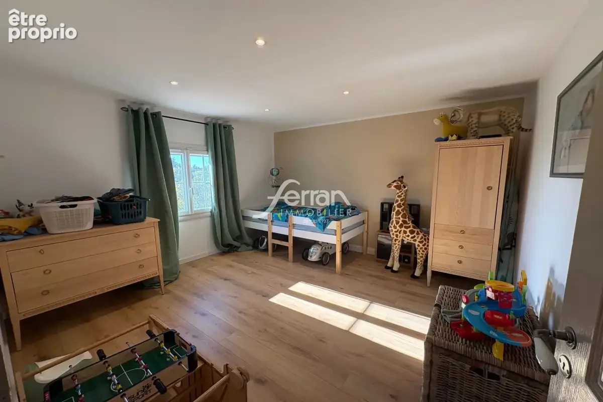 Maison 8 pièces 170 m² à vendre à Callas (83830) - photo 9