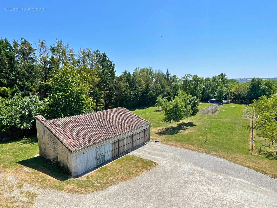 Appartement à MESNAC