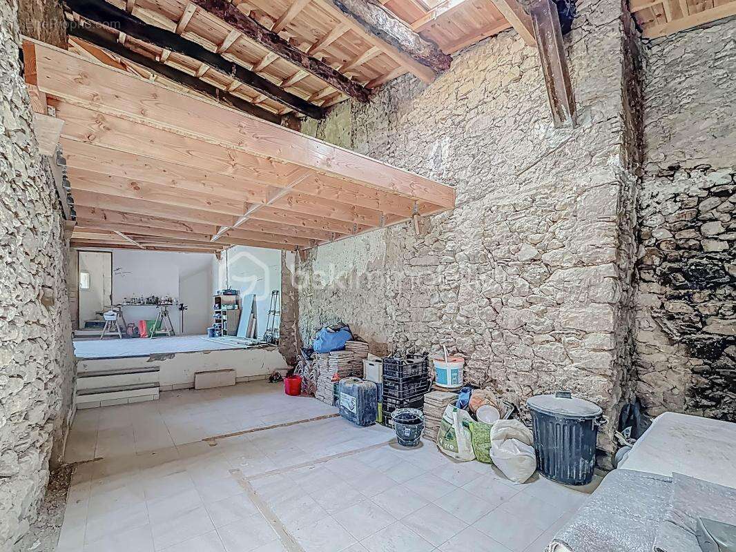 Appartement à ANIANE