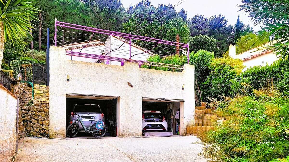Photo 2 - Maison à LA PENNE-SUR-HUVEAUNE