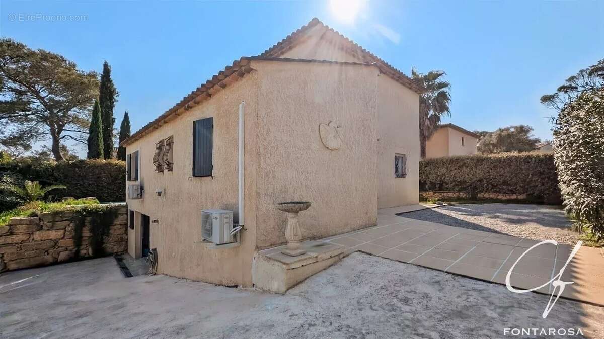 Maison à SAINT-RAPHAEL