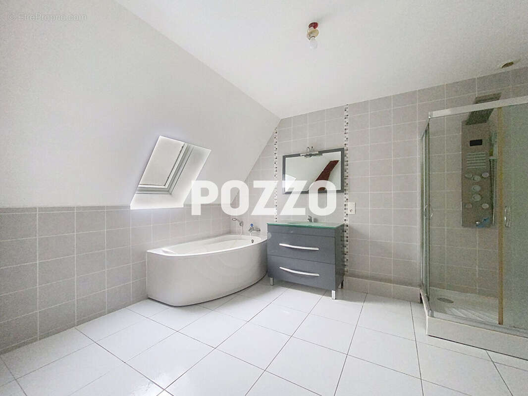 Maison à PONT-L'EVEQUE