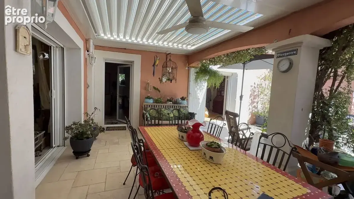Villa 260m² avec piscine à Fréjus Valescure dans un domaine privé sur un terrain de 1750m² - photo 9