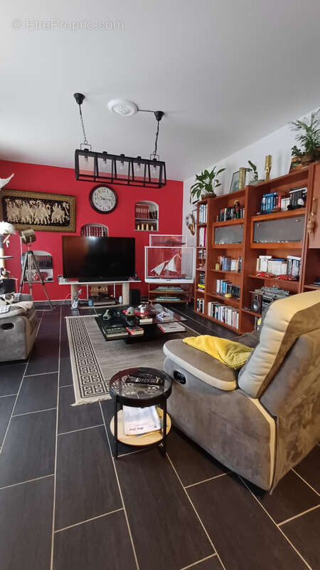 Maison à SAINT-YORRE