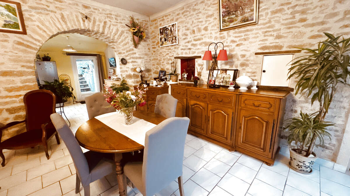 Appartement à ANNAY-LA-COTE
