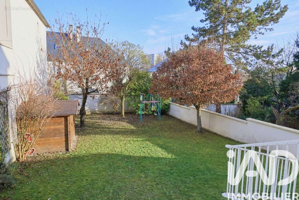 Photo 3 - Maison à RUEIL-MALMAISON