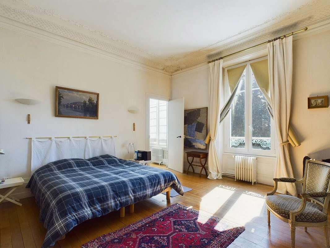 Maison de Centre Ville avec parc - photo 10