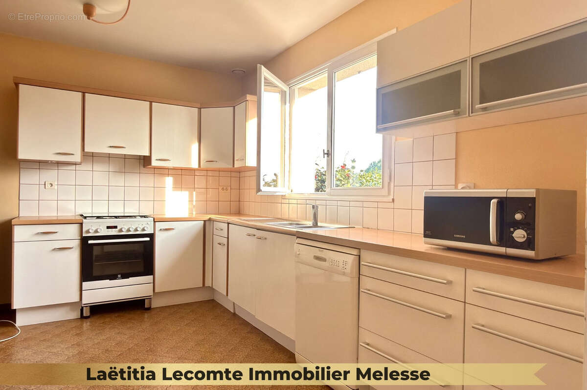 Maison à MELESSE