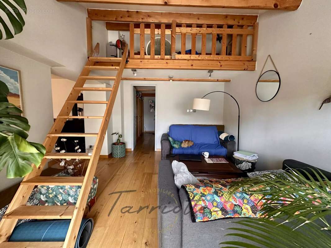 Maison à LA BATIE-ROLLAND