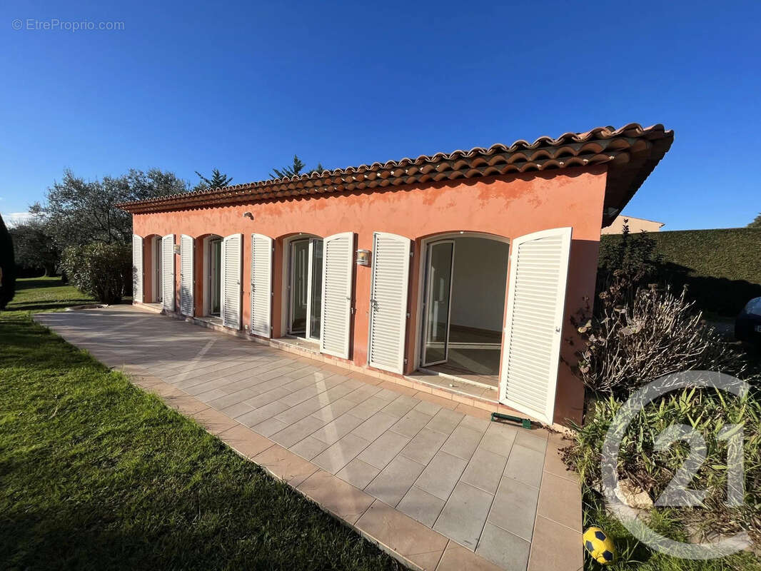 Maison à BIOT
