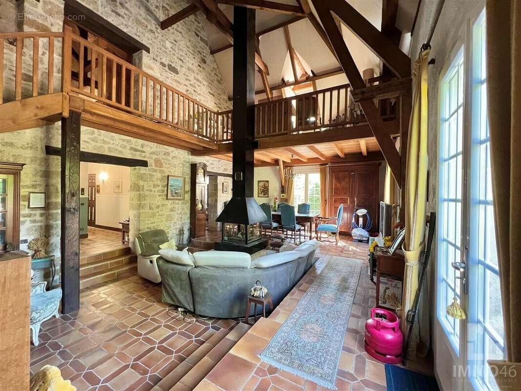 Maison à CAHORS