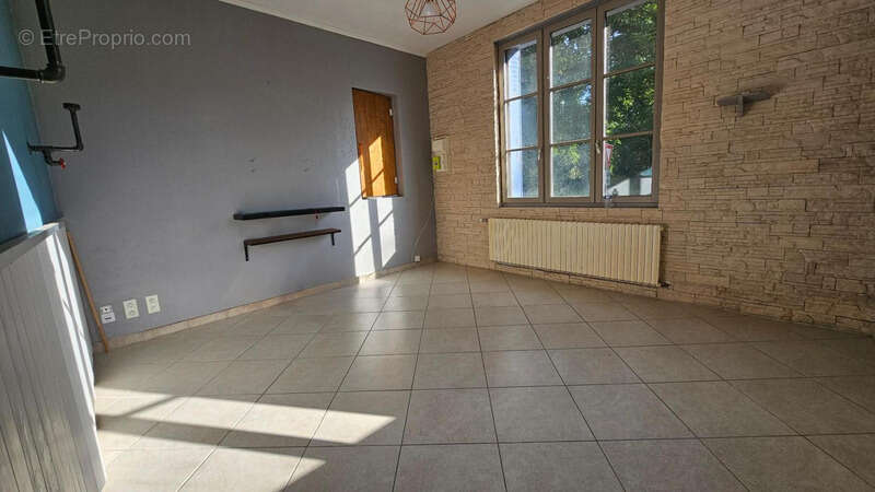 Maison à BEAUMONT-SUR-DEME