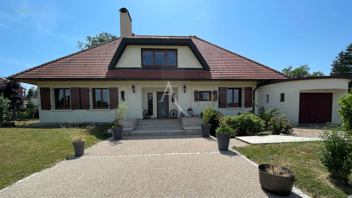 Maison à LERRAIN