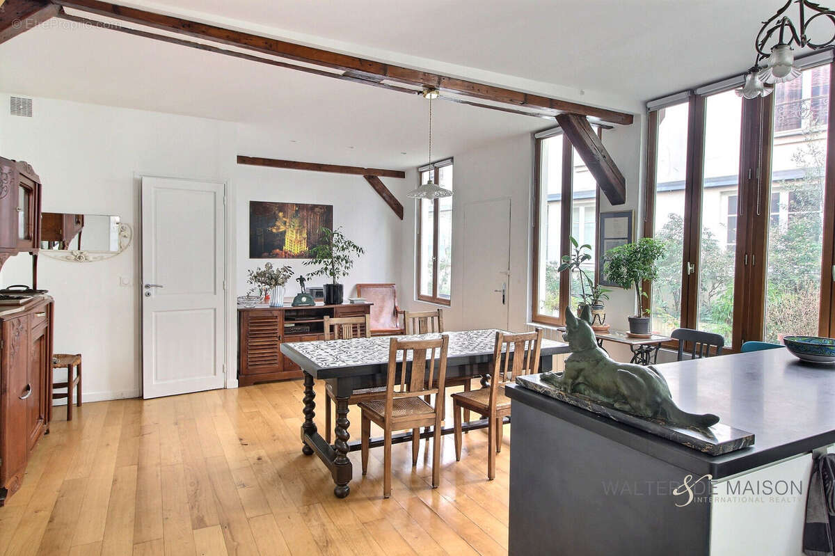 Appartement à PARIS-11E