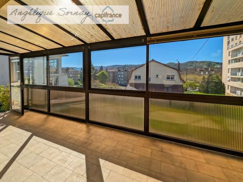 Maison à LONS-LE-SAUNIER