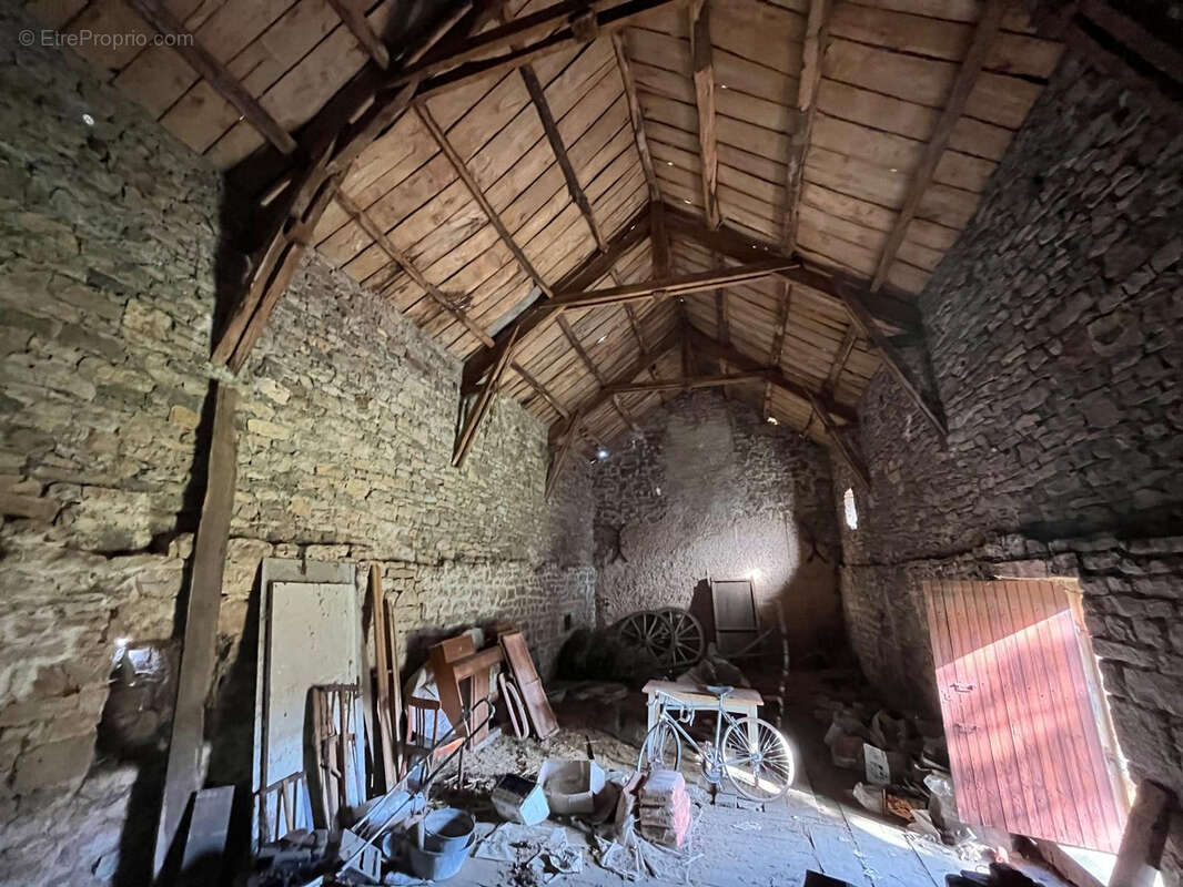 Maison à SEVERAC-LE-CHATEAU