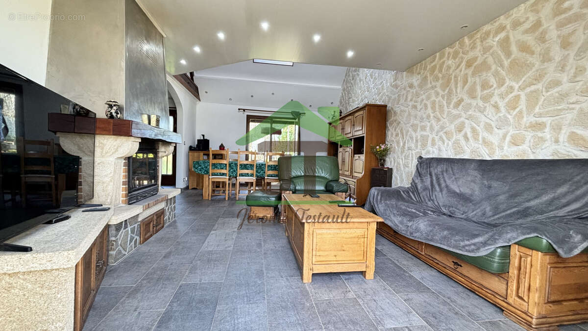 Maison à ARROU