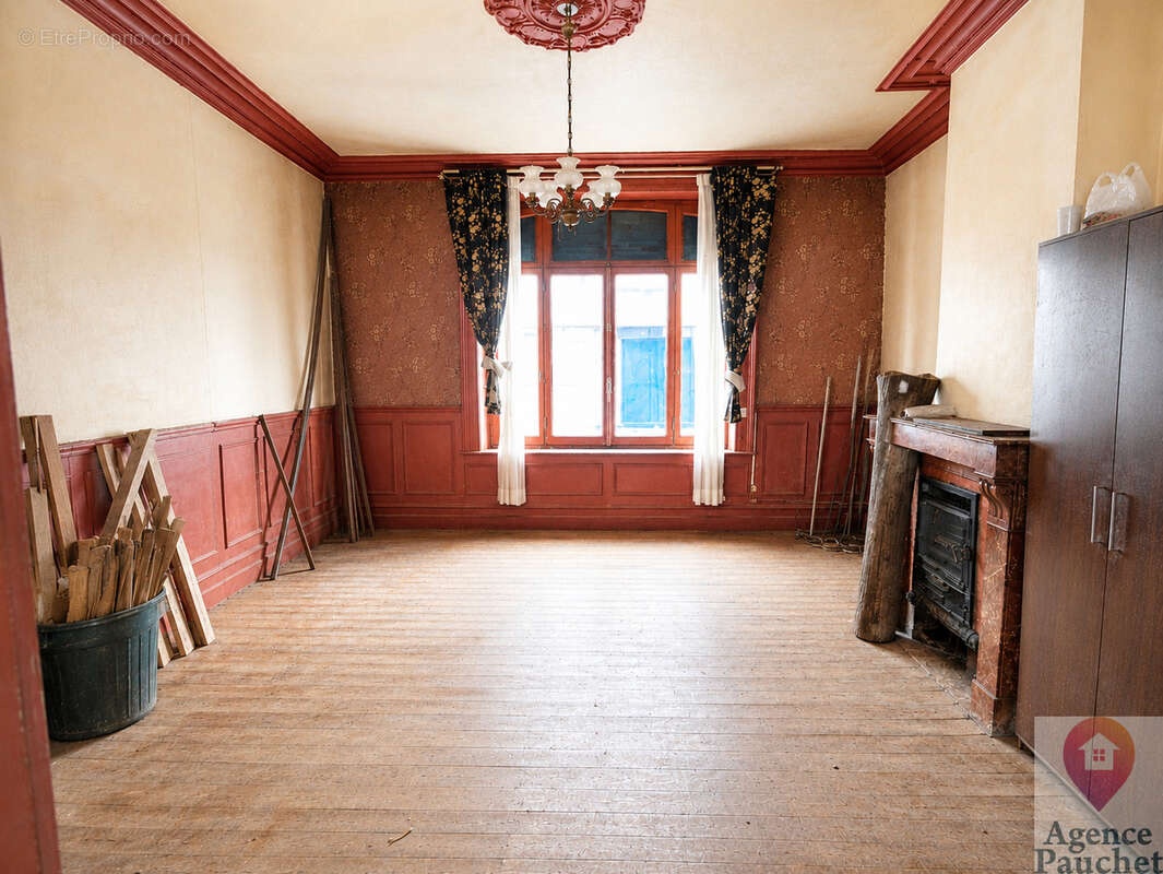 Boulogne-sur-mer   vieil âtre   exclusivité investisseurs   grande maison t7 de 135 m2 à rénover   division po - photo 2