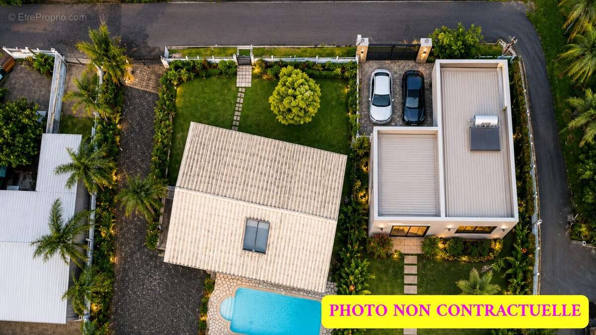 Maison 165 m² à Saint-Denis  - photo 9