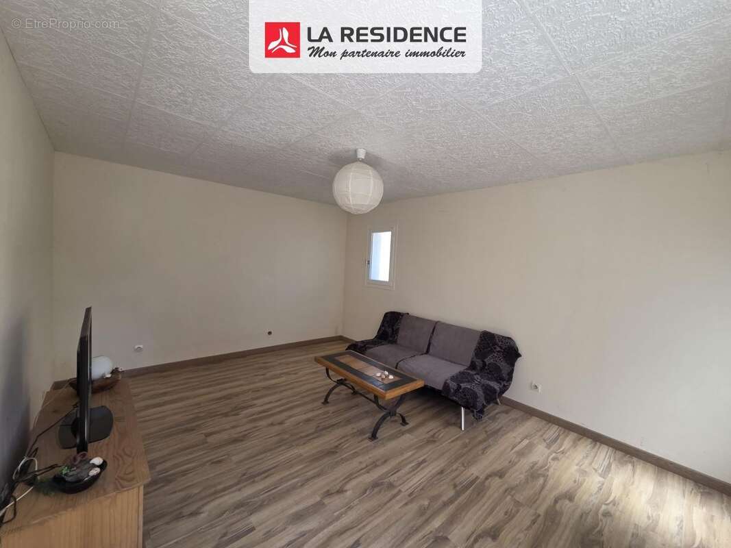 Appartement à HOUILLES