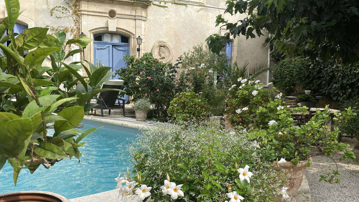 Maison à SAINT-GILLES