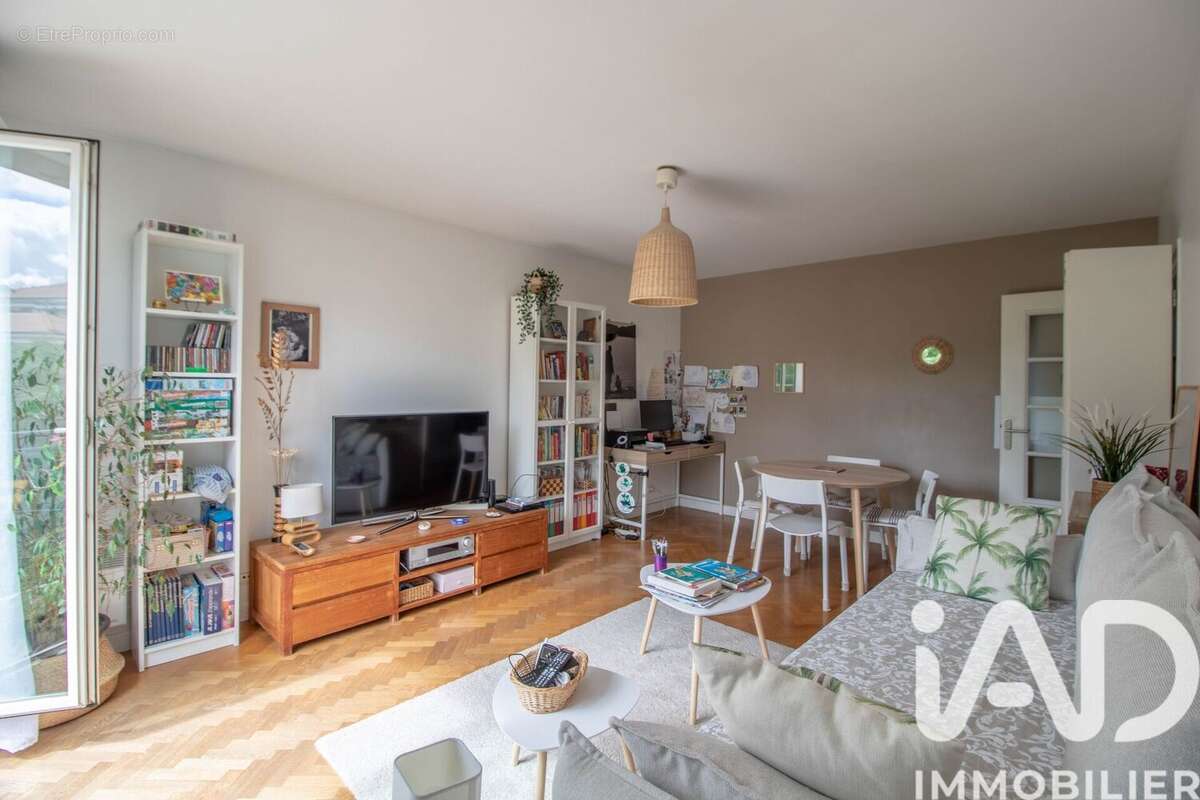 Photo 4 - Appartement à RUEIL-MALMAISON