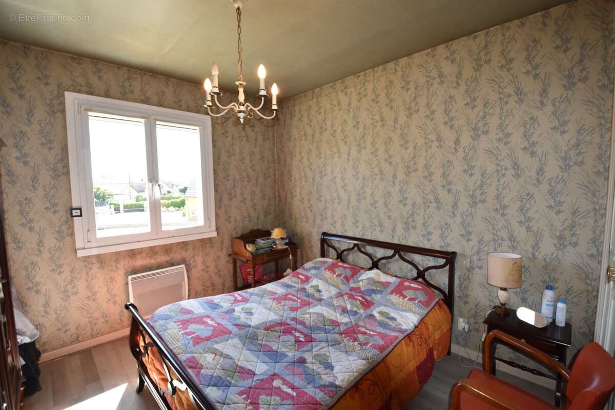 Maison à vendre 7 pièces DIGOIN (71) - photo 8