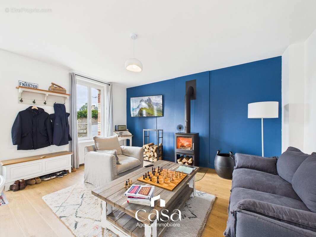 Maison à COLLEVILLE-MONTGOMERY