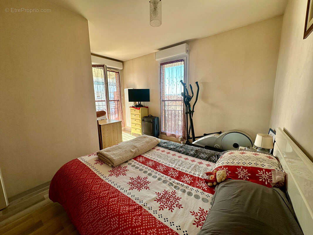 Appartement à BONDY