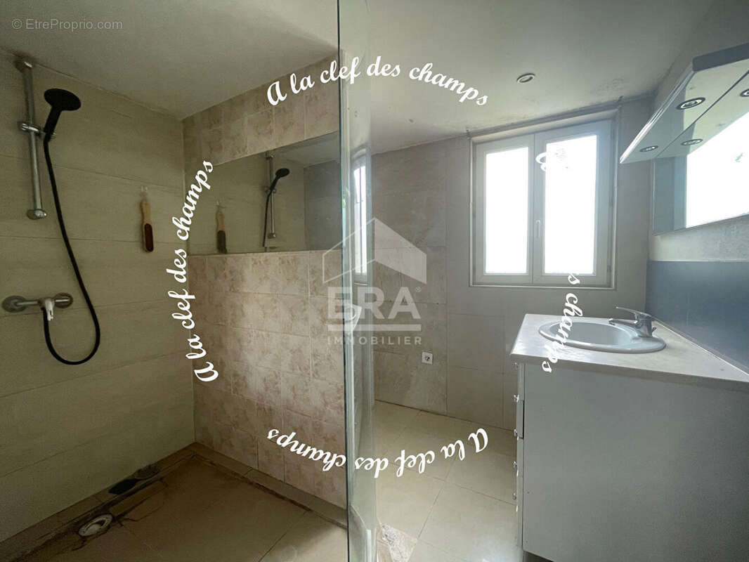 Maison à BURES-SUR-YVETTE