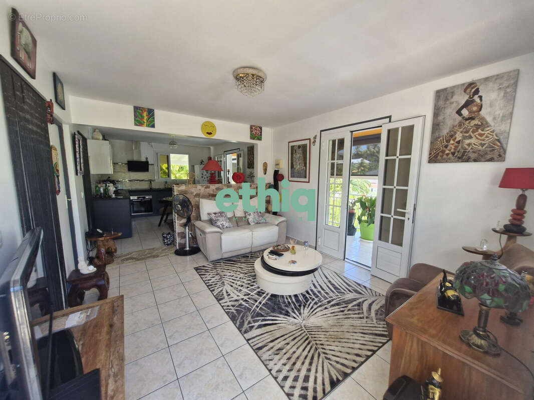 Maison à SAINTE-ANNE