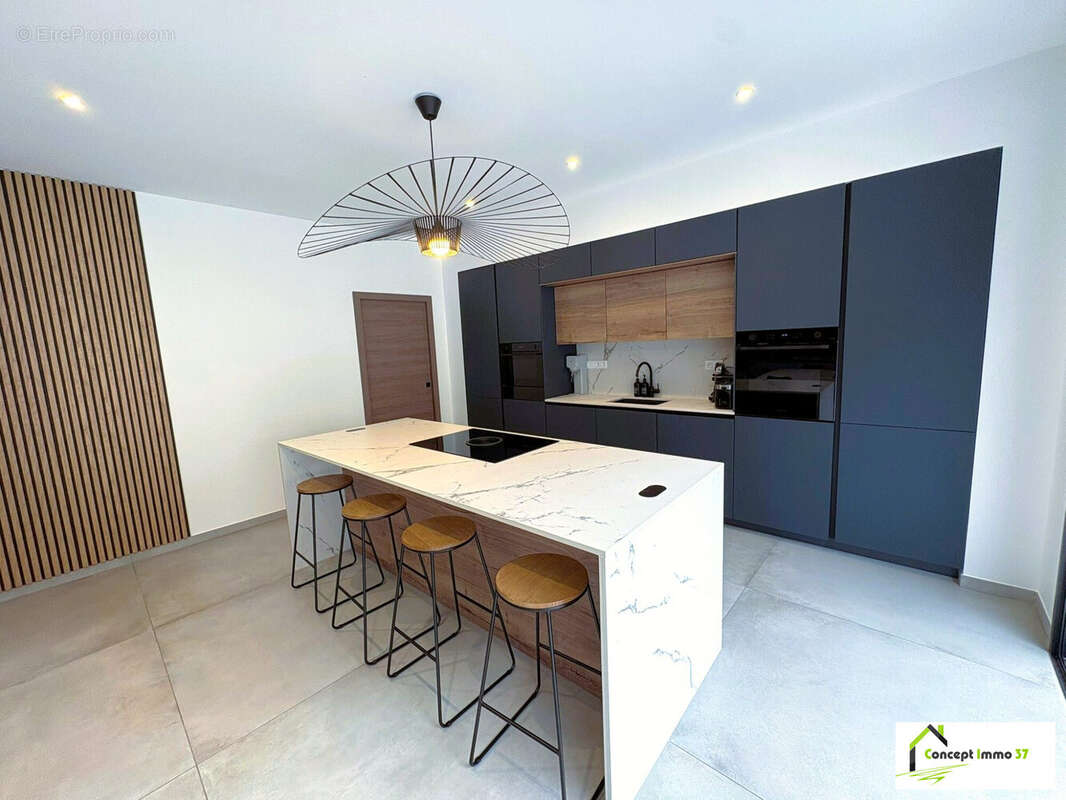 Maison à ROCHECORBON