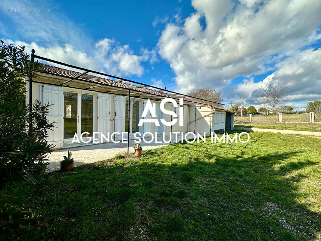 Maison à ALBA-LA-ROMAINE