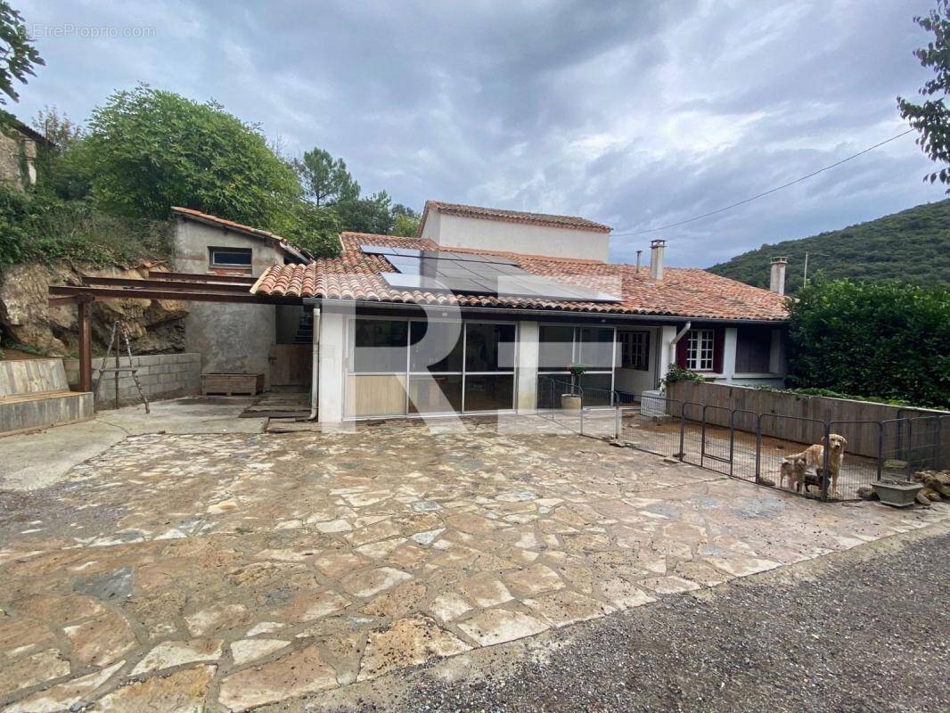 Maison à LAVAL-PRADEL